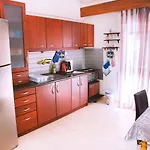 Comfortable House With Warm Hospitality - Διαμέρισμα