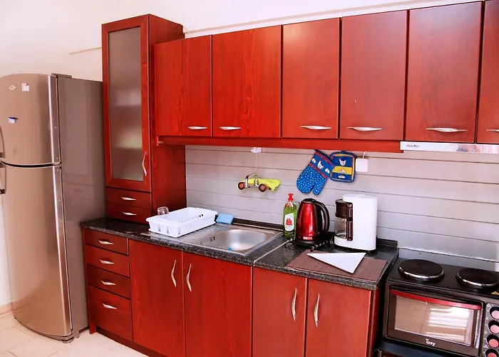 Comfortable House With Warm Hospitality - *